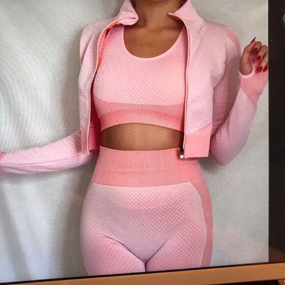 NWOT sports bra and jacket - Picture 2 of 3